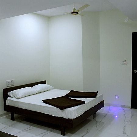 Super Hotel O Nashik Near Vijay Mamta Theatre Formerly Sahara Inn Esterno foto