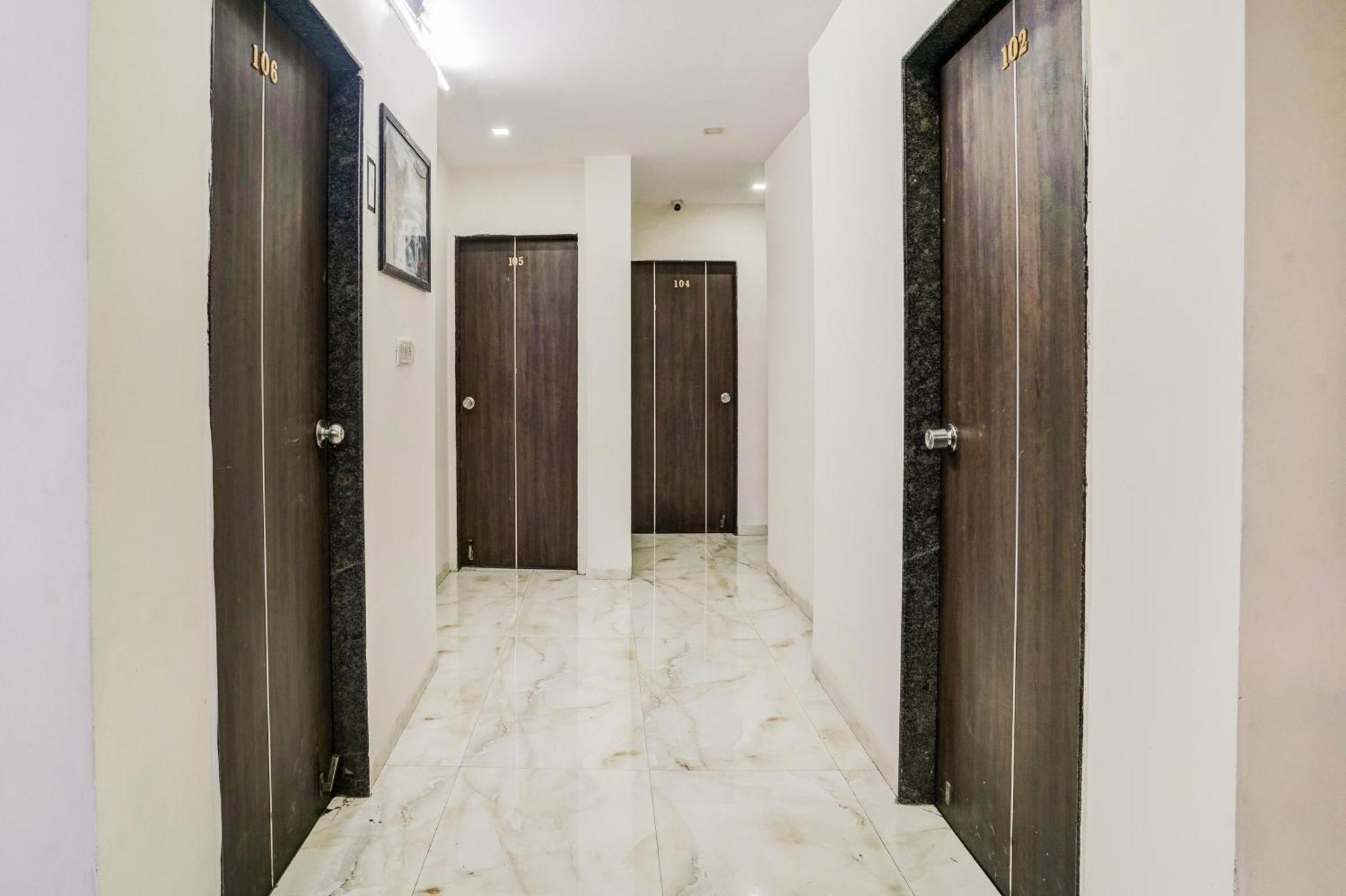 Super Hotel O Nashik Near Vijay Mamta Theatre Formerly Sahara Inn Esterno foto