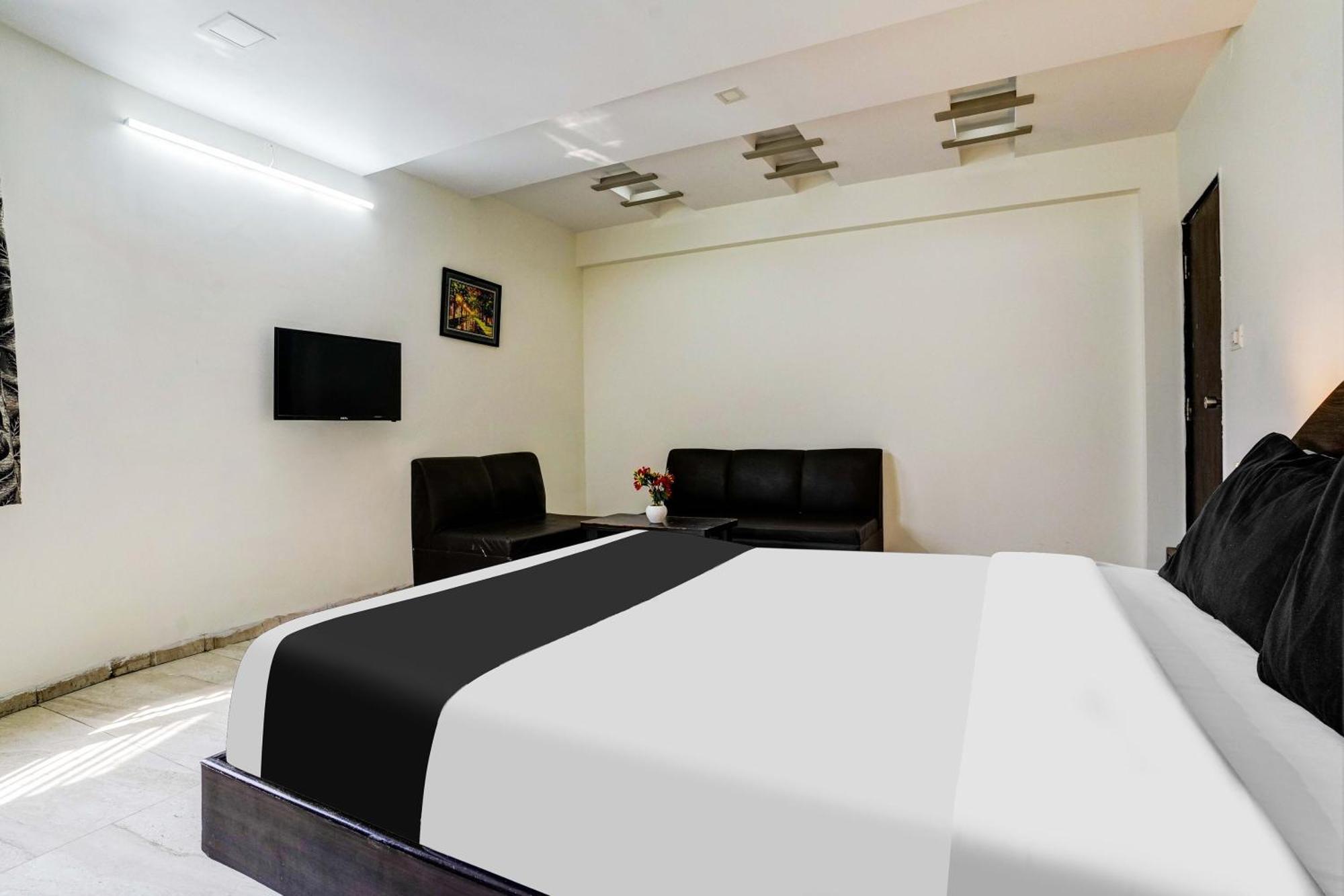 Super Hotel O Nashik Near Vijay Mamta Theatre Formerly Sahara Inn Esterno foto