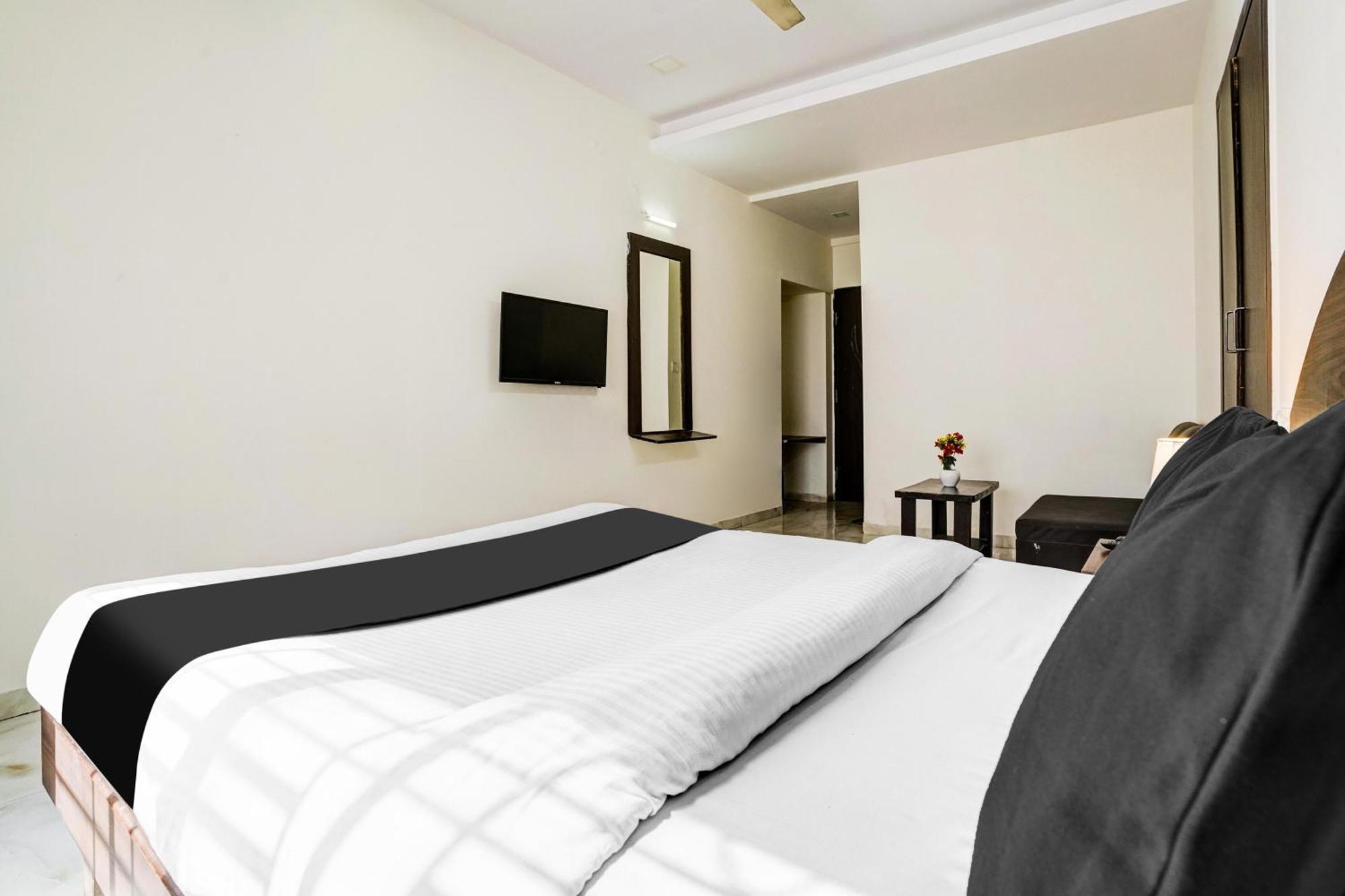 Super Hotel O Nashik Near Vijay Mamta Theatre Formerly Sahara Inn Esterno foto