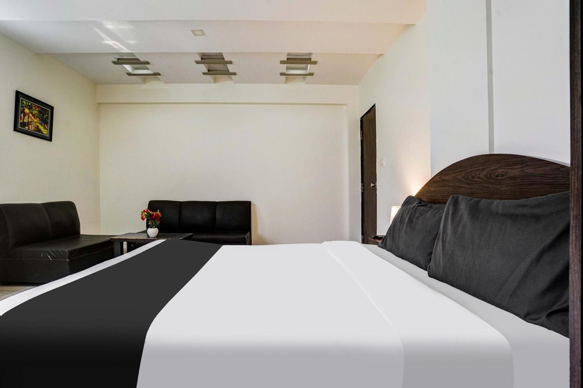 Super Hotel O Nashik Near Vijay Mamta Theatre Formerly Sahara Inn Esterno foto