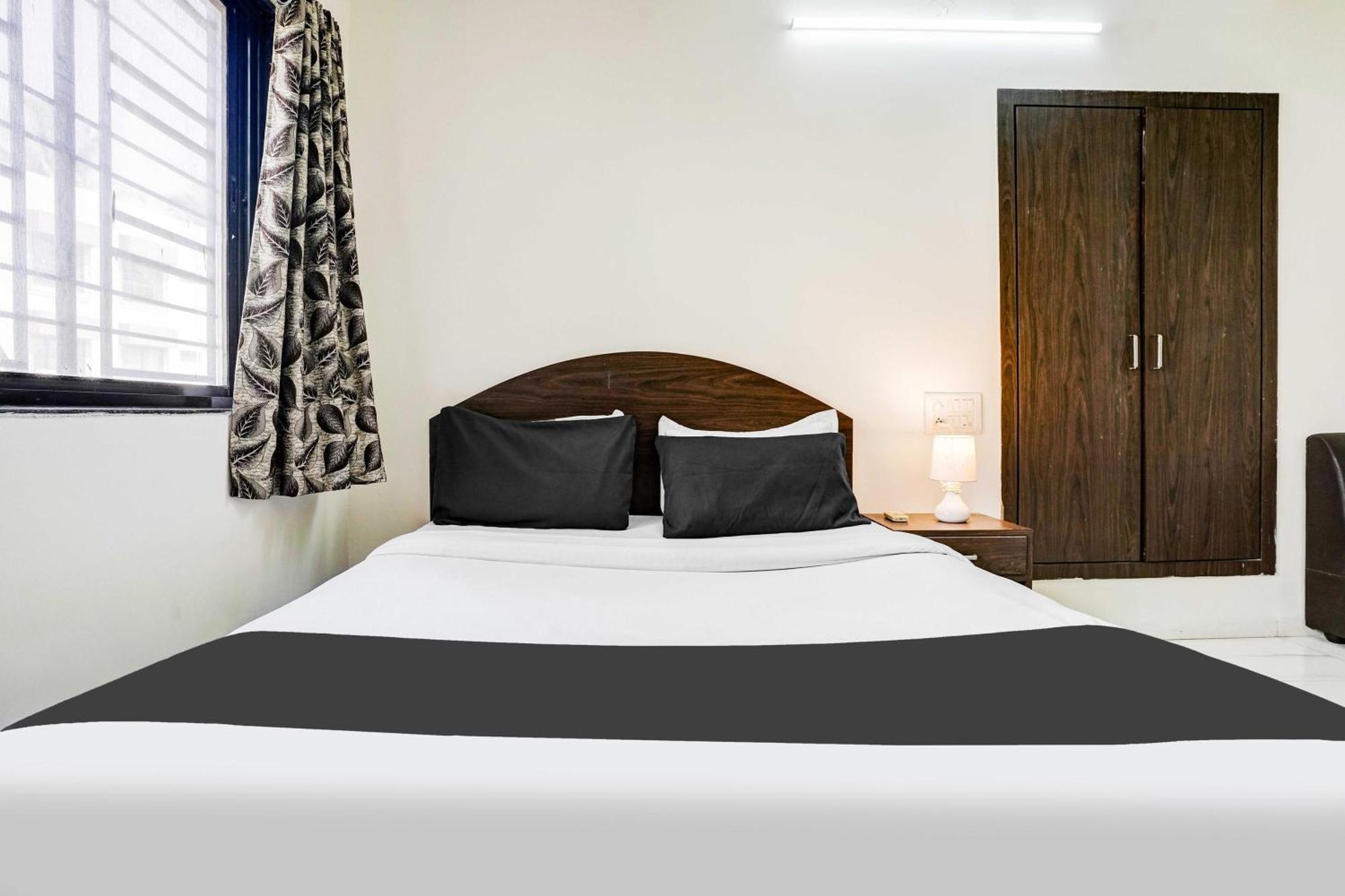 Super Hotel O Nashik Near Vijay Mamta Theatre Formerly Sahara Inn Esterno foto