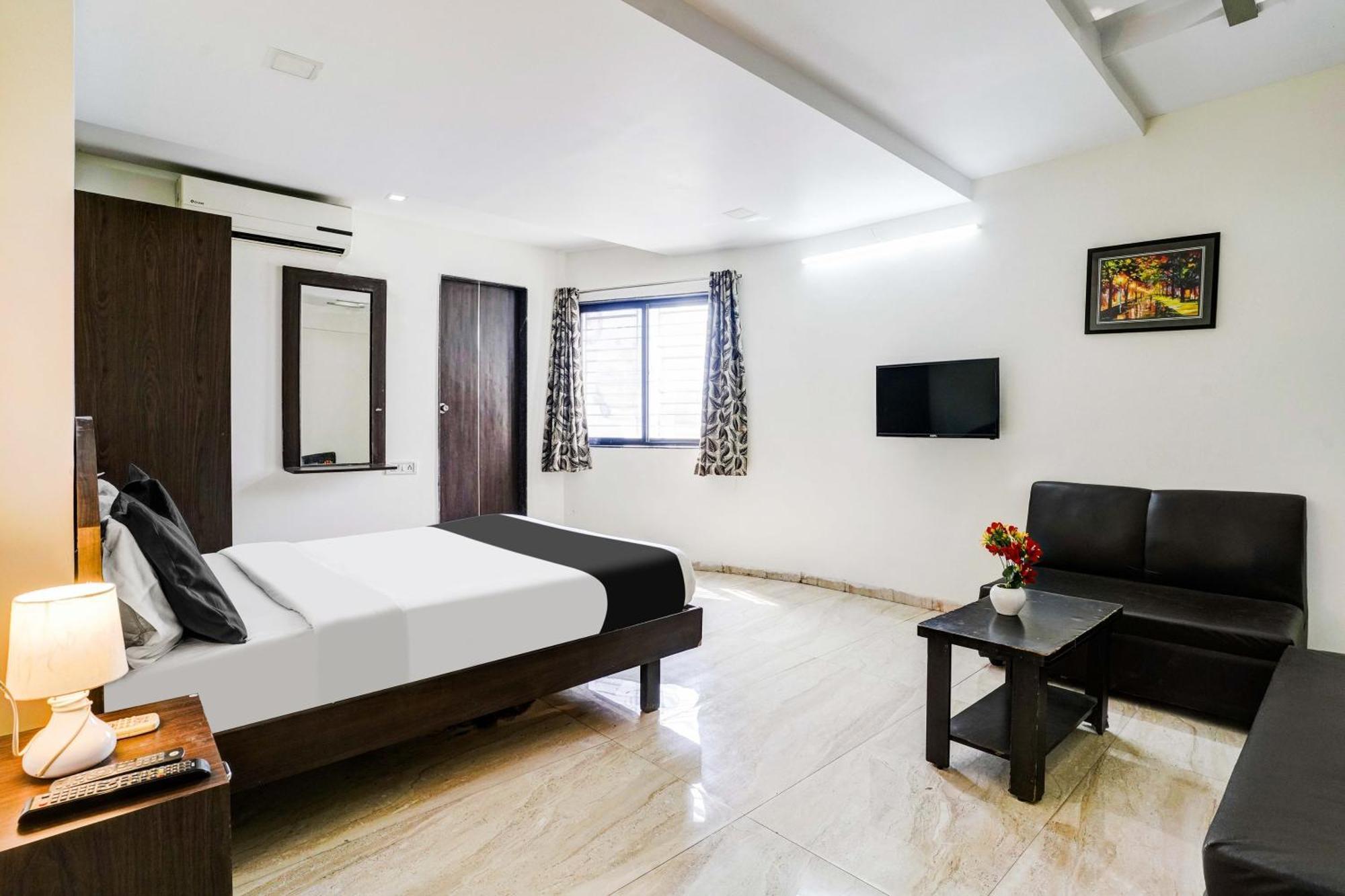 Super Hotel O Nashik Near Vijay Mamta Theatre Formerly Sahara Inn Esterno foto